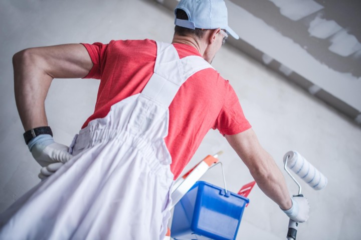 Cómo proteger suelos y muebles antes de pintar