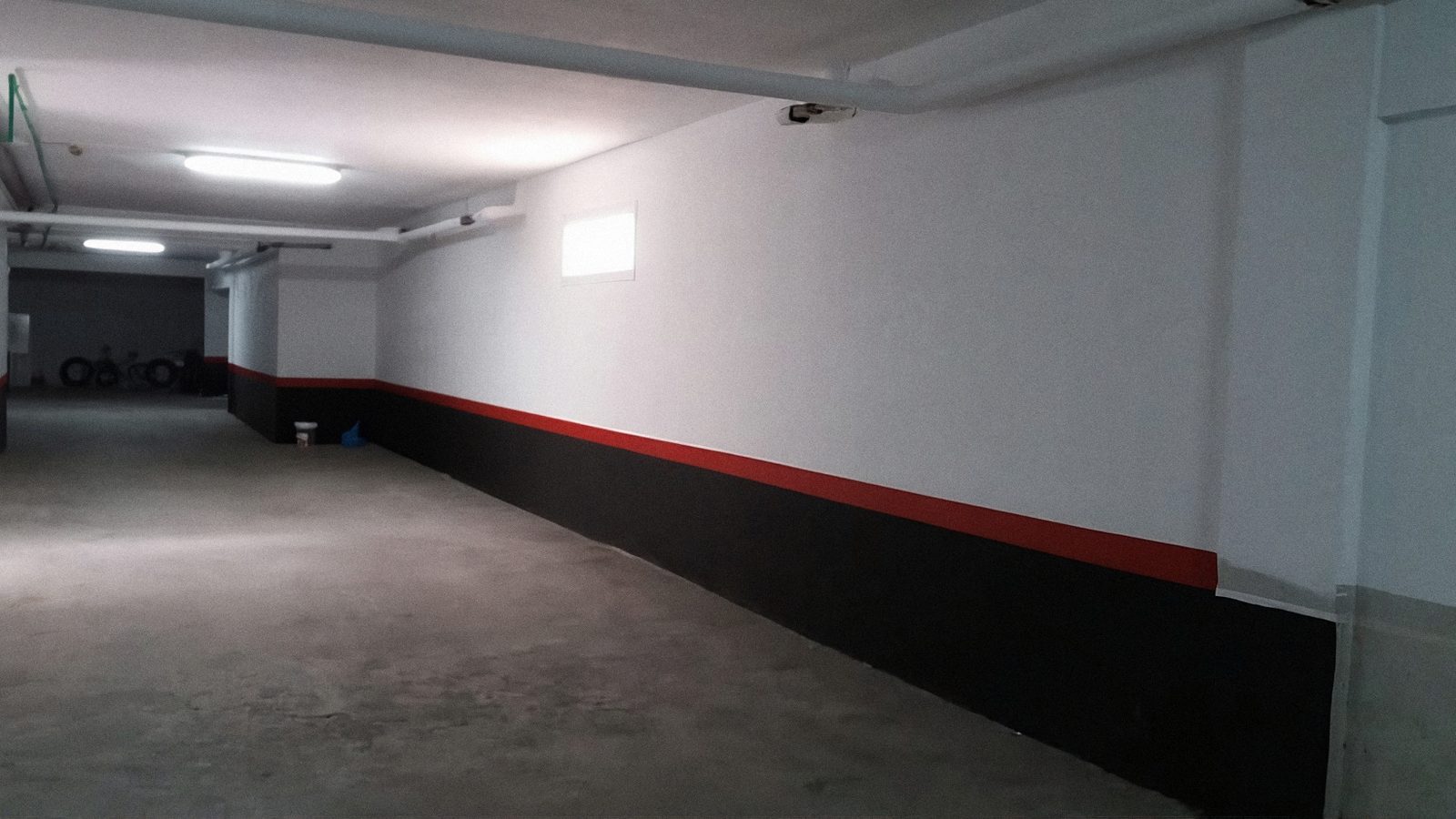 Garaje comunitario pintado en Getxo